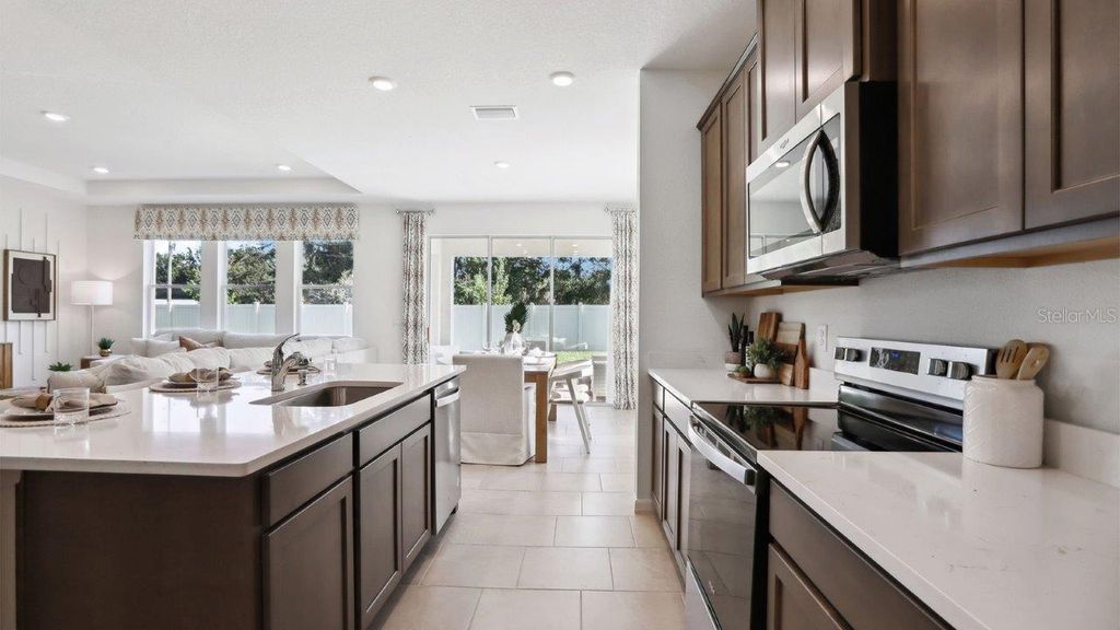 Image 8 of property listing at 17493 MAPLE GROVE ROAD, Land O Lakes, FL 34638