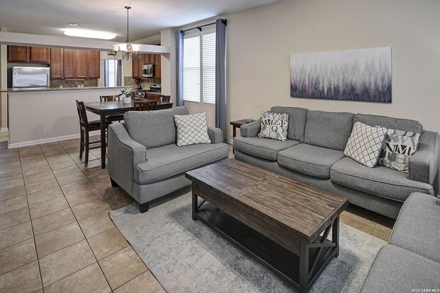 421 Shadowpoint, San Marcos, TX 78666