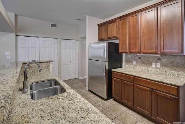 421 Shadowpoint, San Marcos, TX 78666