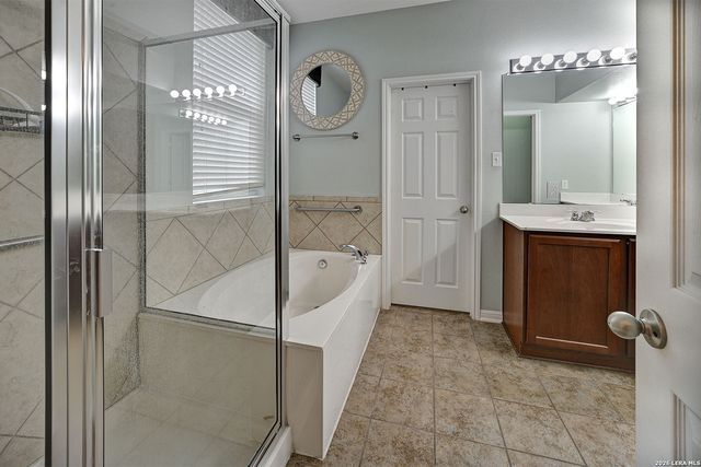 421 Shadowpoint, San Marcos, TX 78666