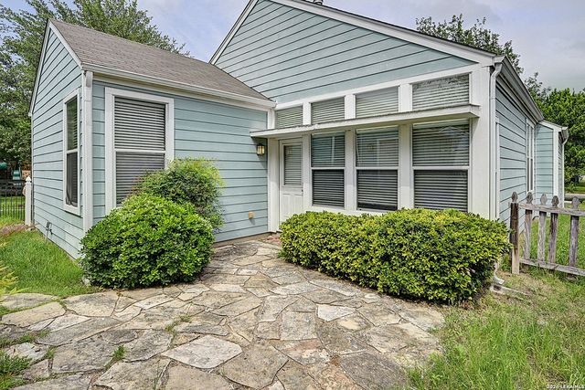 421 Shadowpoint, San Marcos, TX 78666