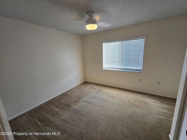 8027 Picketts Ct., Weeki Wachee, FL 34613