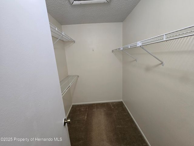 8027 Picketts Ct., Weeki Wachee, FL 34613