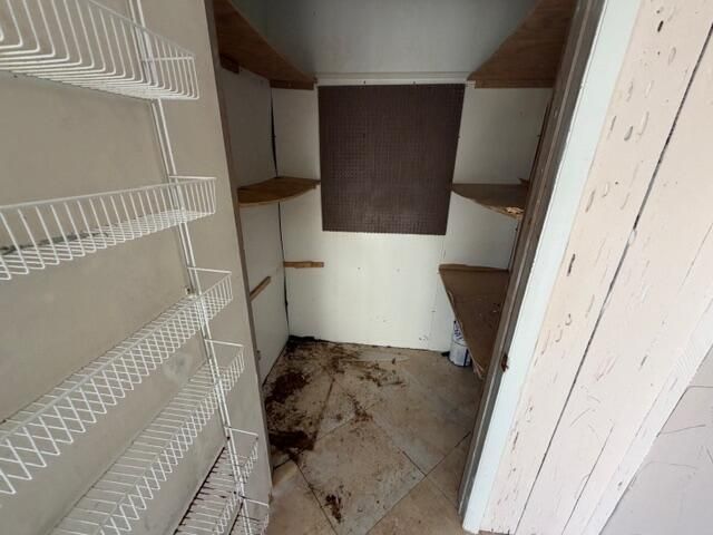 18081 SE Country Club Drive 121, Tequesta, FL 33469