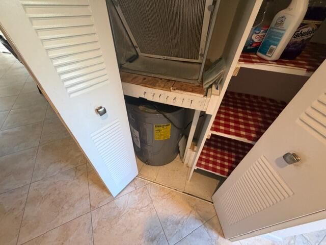 18081 SE Country Club Drive 121, Tequesta, FL 33469