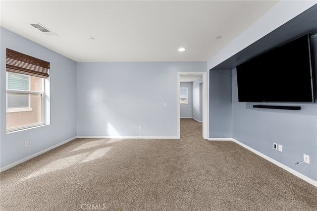 136 Yosemite, Perris, CA 92570