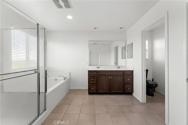 136 Yosemite, Perris, CA 92570