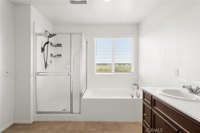 136 Yosemite, Perris, CA 92570