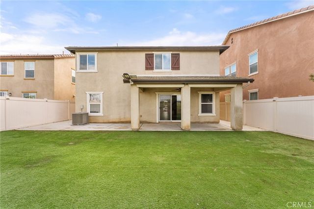 136 Yosemite, Perris, CA 92570