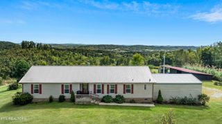 379 Walker Rd, Sharps Chapel, TN 37866