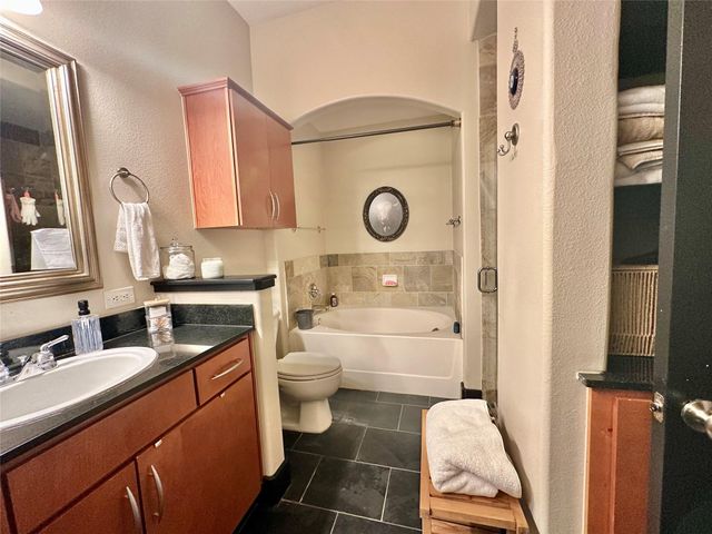1901 Post Oak Boulevard 3606, Houston, TX 77056