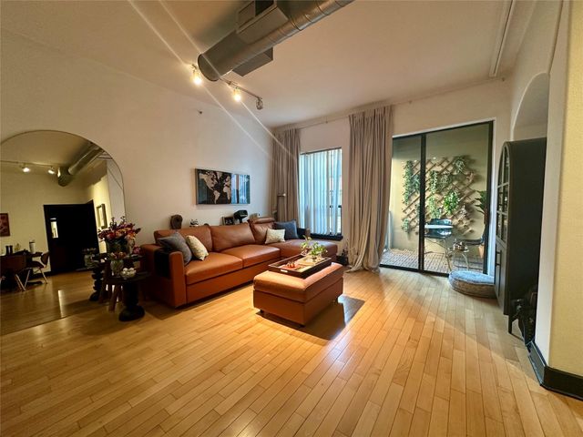 1901 Post Oak Boulevard 3606, Houston, TX 77056