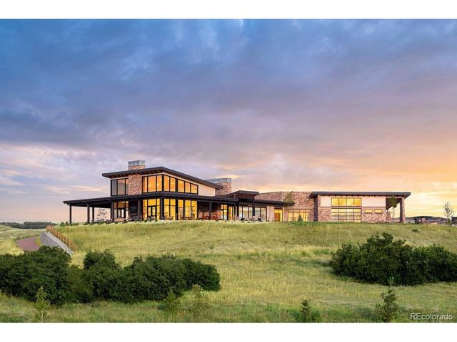 92 Welded Tuff Trl, Castle Rock, CO 80104