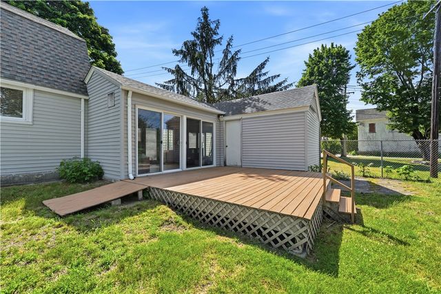 512 Woonasquatucket Avenue, North Providence, RI 02911