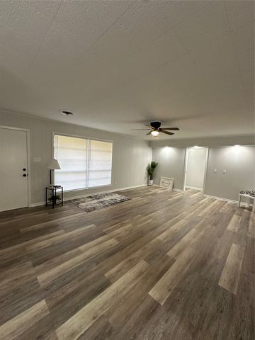 522 Lee Street, Mansfield, LA 71052