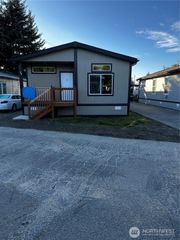 10302 LAKEVIEW Avenue SW #26, Lakewood, WA 98499