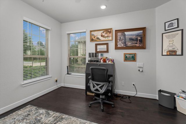106 E Silky Sephora Court, Montgomery, TX 77316