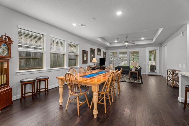 106 E Silky Sephora Court, Montgomery, TX 77316