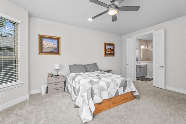 106 E Silky Sephora Court, Montgomery, TX 77316