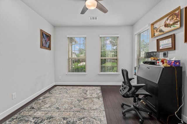 106 E Silky Sephora Court, Montgomery, TX 77316