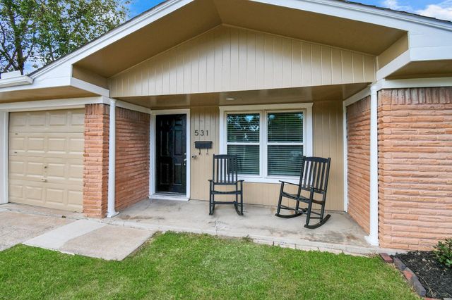 531 Edgebrook Drive, Houston, TX 77034