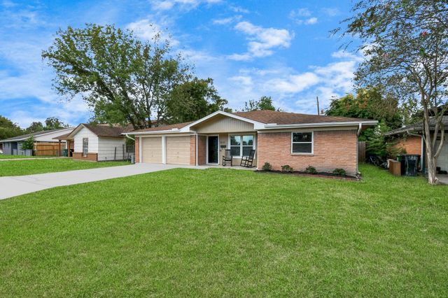531 Edgebrook Drive, Houston, TX 77034