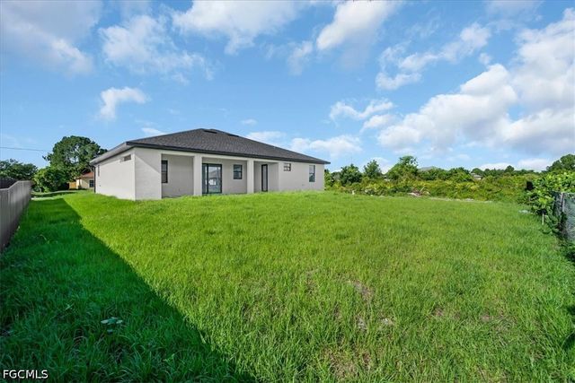 3514 17th ST SW, Lehigh Acres, FL 33976