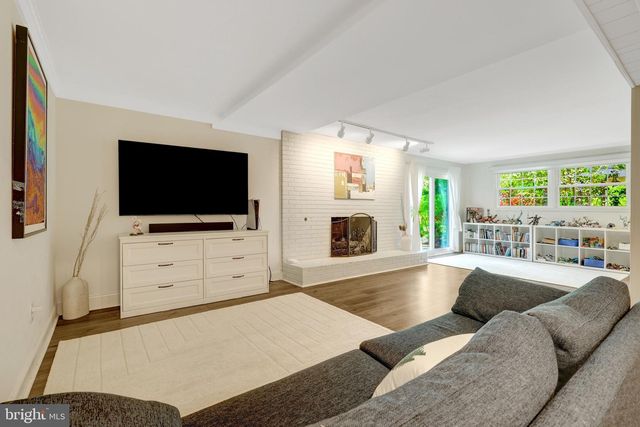 6116 FRANKLIN PARK RD, Mclean, VA 22101