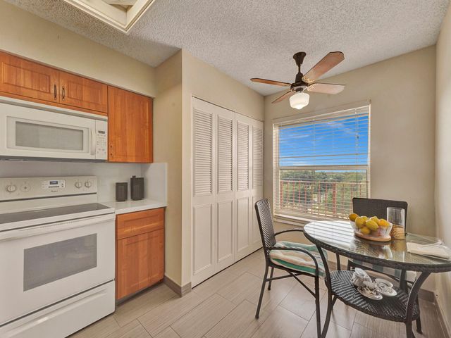 14527 Bonaire Blvd 701, Delray Beach, FL 33446