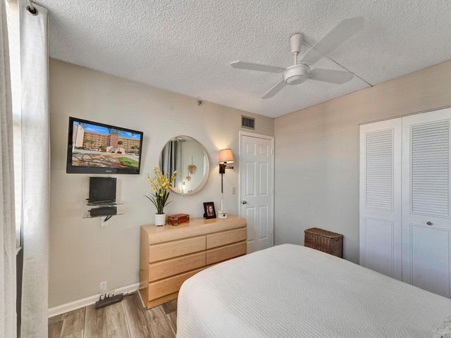 14527 Bonaire Blvd 701, Delray Beach, FL 33446