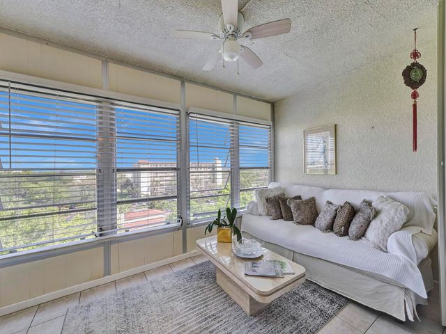 14527 Bonaire Blvd 701, Delray Beach, FL 33446