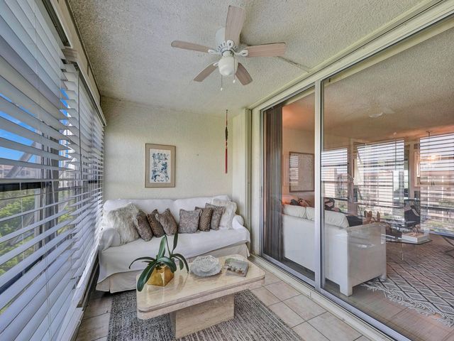 14527 Bonaire Blvd 701, Delray Beach, FL 33446