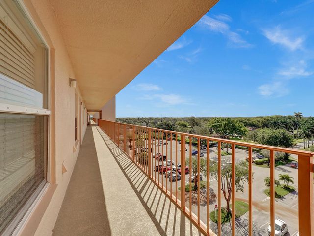 14527 Bonaire Blvd 701, Delray Beach, FL 33446