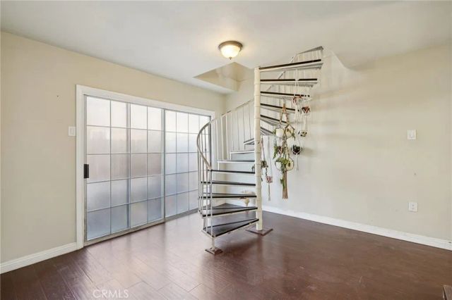 1211 E Leigh Court, Long Beach, CA 90806