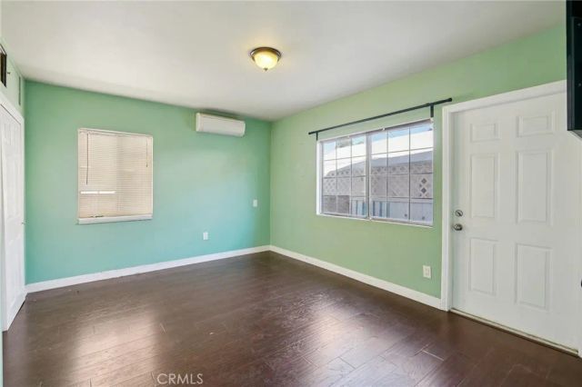 1211 E Leigh Court, Long Beach, CA 90806