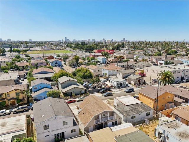 1211 E Leigh Court, Long Beach, CA 90806