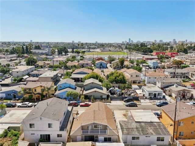1211 E Leigh Court, Long Beach, CA 90806