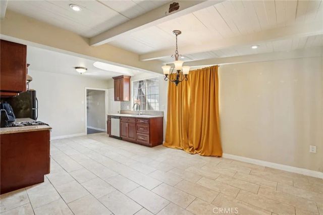 1211 E Leigh Court, Long Beach, CA 90806