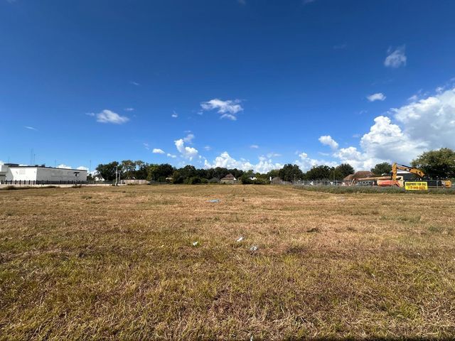 15150 South Post Oak Road, Houston, TX 77053