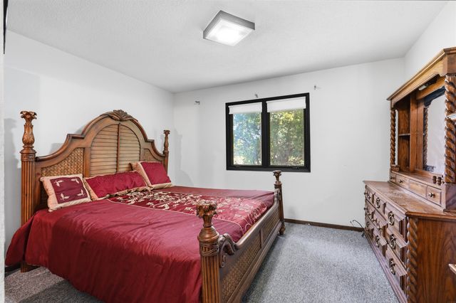 303 Ankeny Street, Waterloo, IA 50703