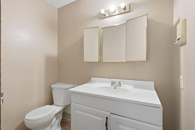 303 Ankeny Street, Waterloo, IA 50703