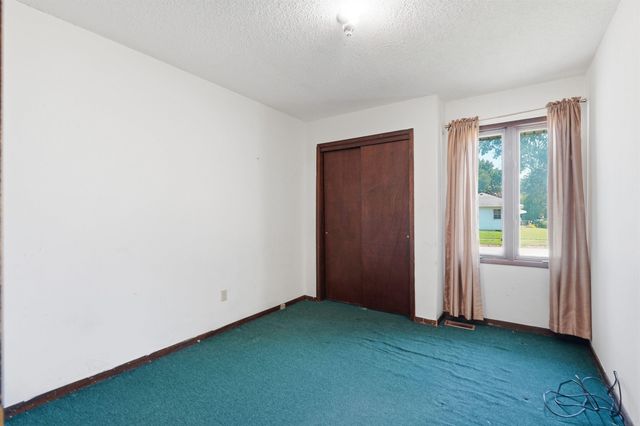 303 Ankeny Street, Waterloo, IA 50703