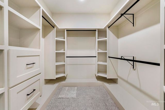 536 Canyon Falls Dr, Twin Falls, ID 83301