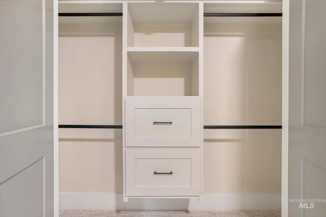 536 Canyon Falls Dr, Twin Falls, ID 83301