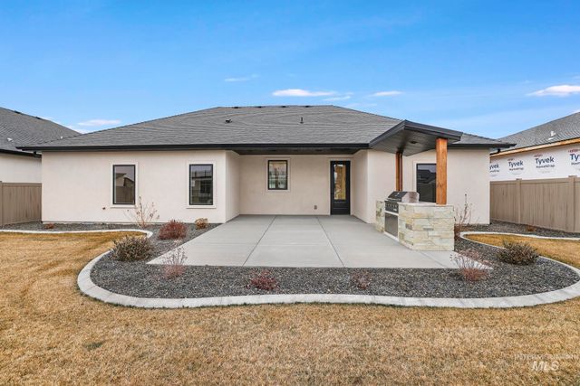 536 Canyon Falls Dr, Twin Falls, ID 83301