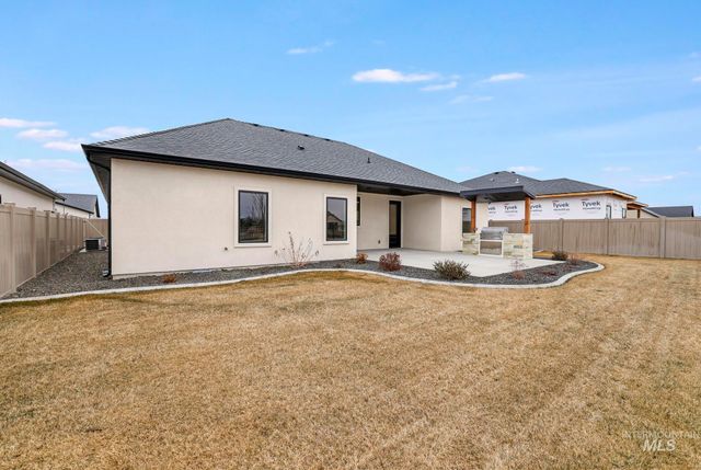 536 Canyon Falls Dr, Twin Falls, ID 83301