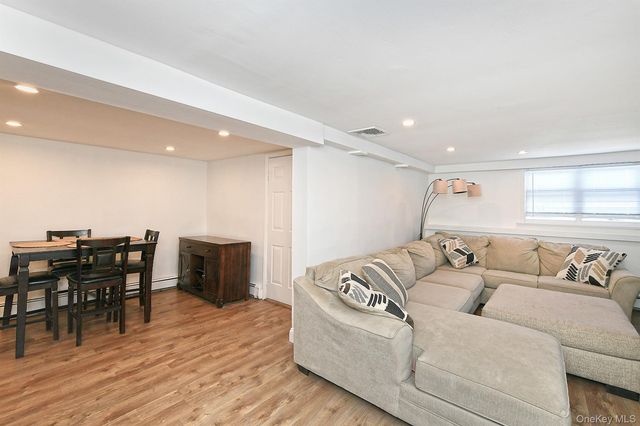 3697 Regent Lane, Wantagh, NY 11793