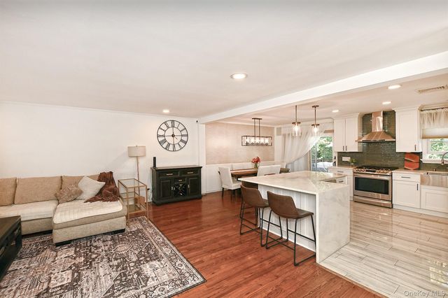 3697 Regent Lane, Wantagh, NY 11793