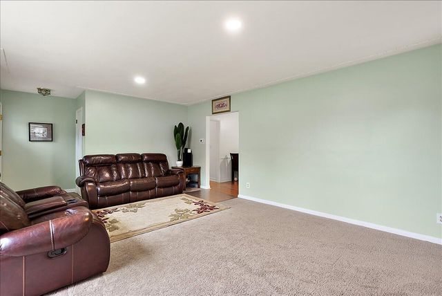 3035 E Paris Avenue Se, City Of Kentwood, MI 49512