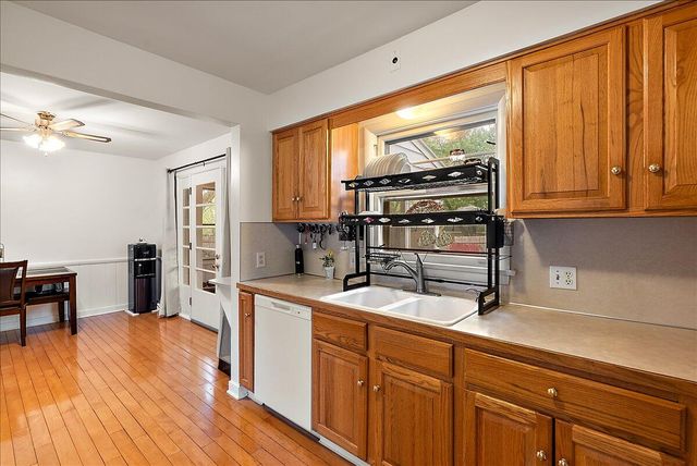 3035 E Paris Avenue Se, City Of Kentwood, MI 49512